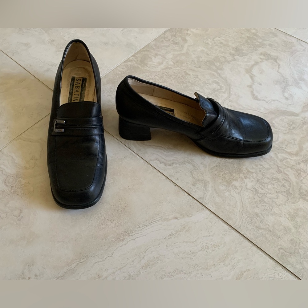 Vero Cuoio Italian Leather Loafers in Black Size 7